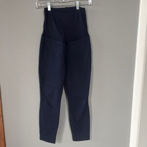 Gap maternity capri navy pants size 0 or XS